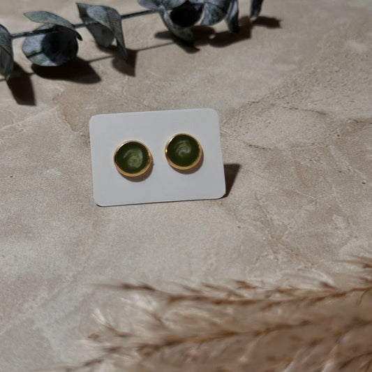 Spring Meadow: Green & White Resin Stud Earrings (8mm)