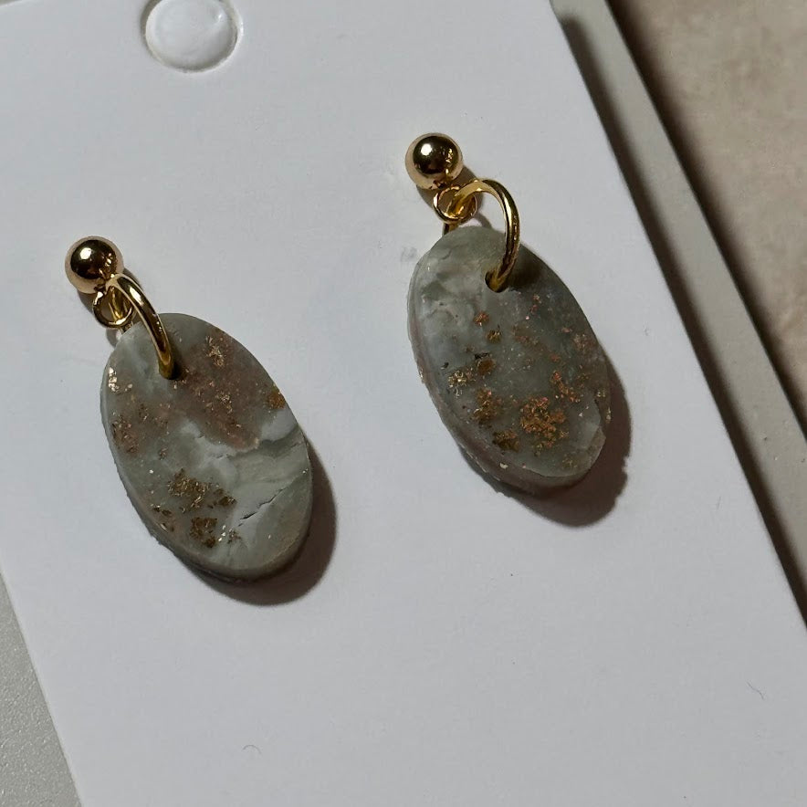 Golden Meadow: Green & Gold Flake Oval Clay Earrings