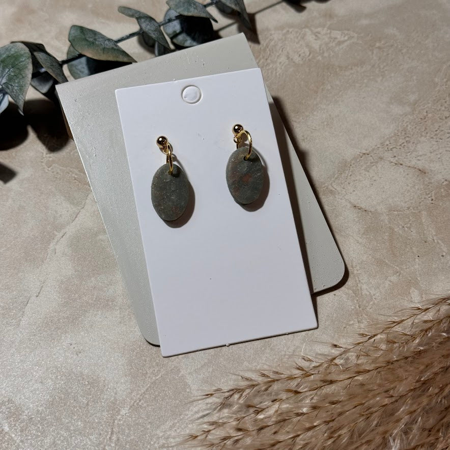 Golden Meadow: Green & Gold Flake Oval Clay Earrings