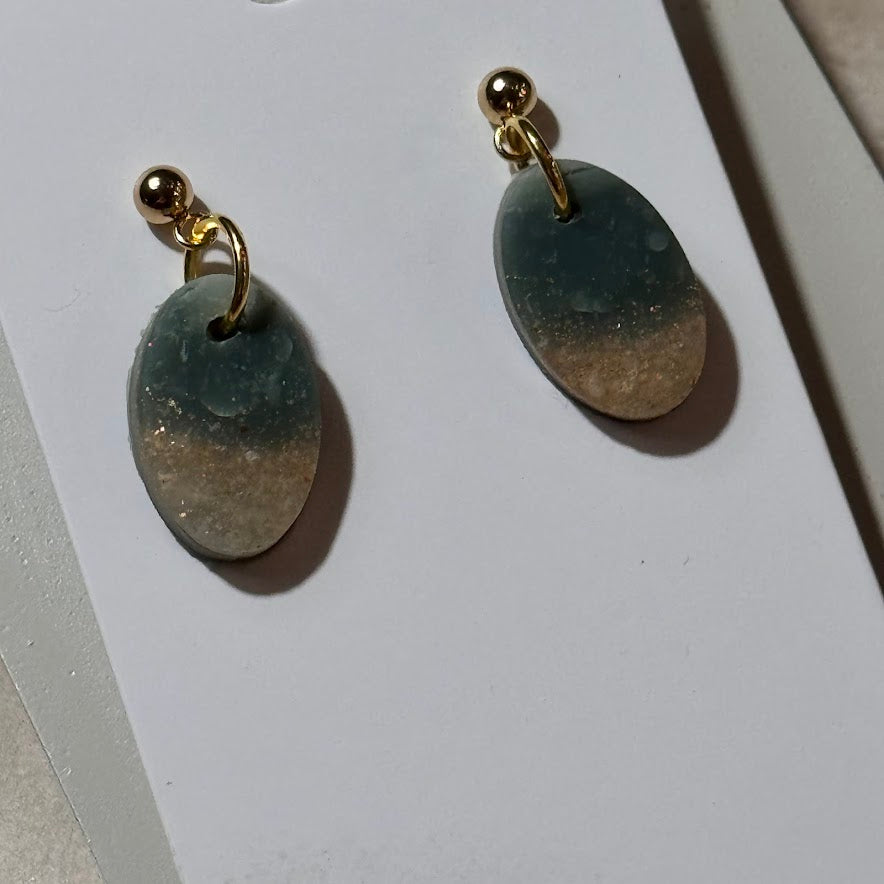 Golden Meadow: Green & Gold Flake Oval Clay Earrings