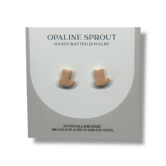 The October Studs – Sandstone · Cat