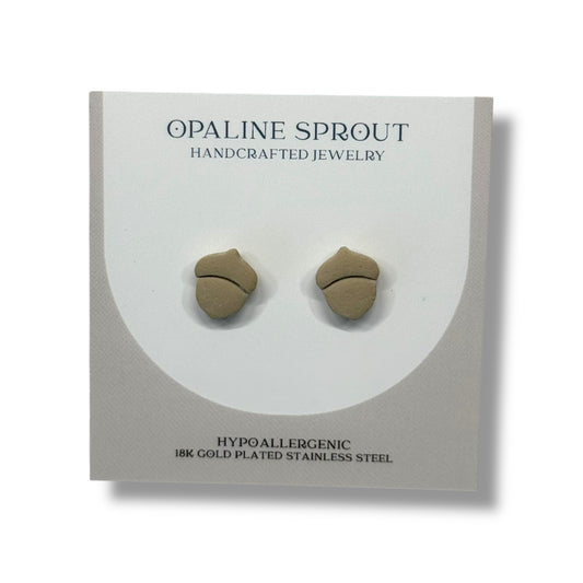 The October Studs – Khaki · Acorn