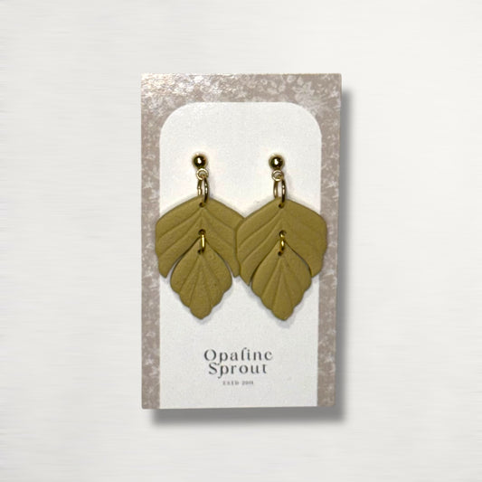 The Driftleaf Drop Earrings – Goldenrod – Water Collection · White Lotus | Hypoallergenic 18K Gold-Plated – Handmade Jewelry