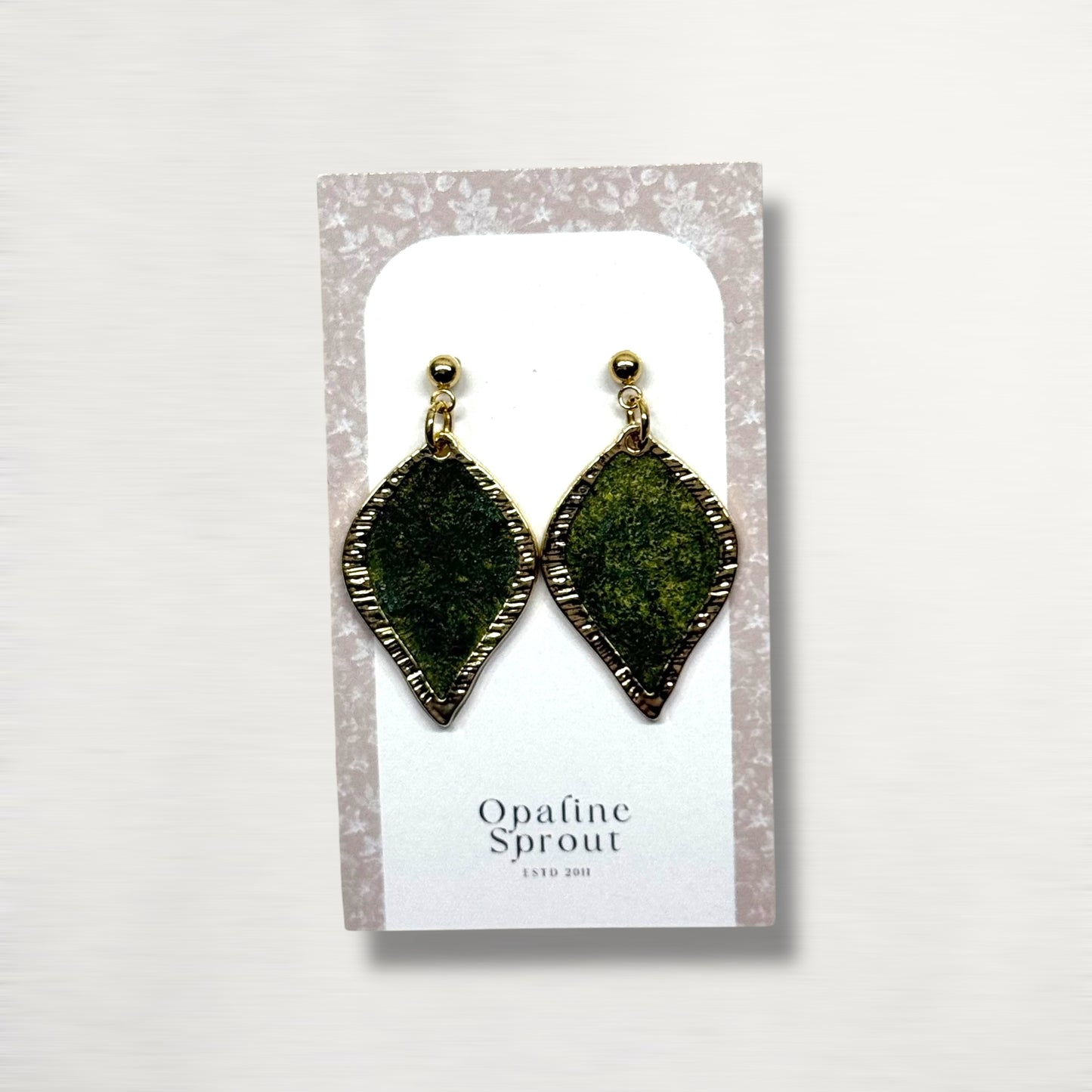 The Diamond Drop – Deep Emerald · Garden Collection