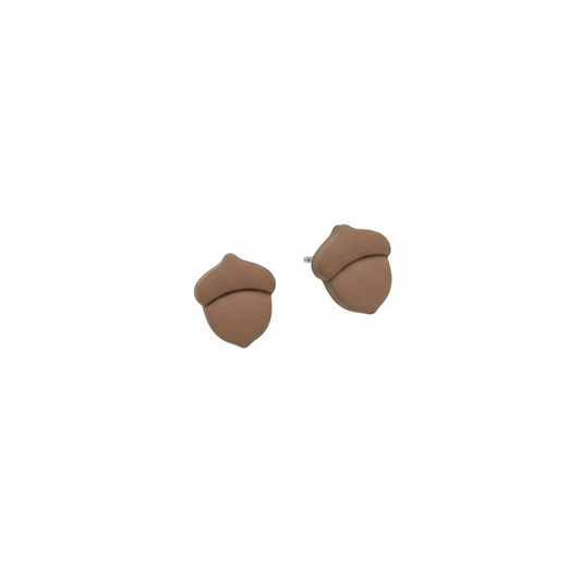 The October Studs – Spiced Latte · Acorn